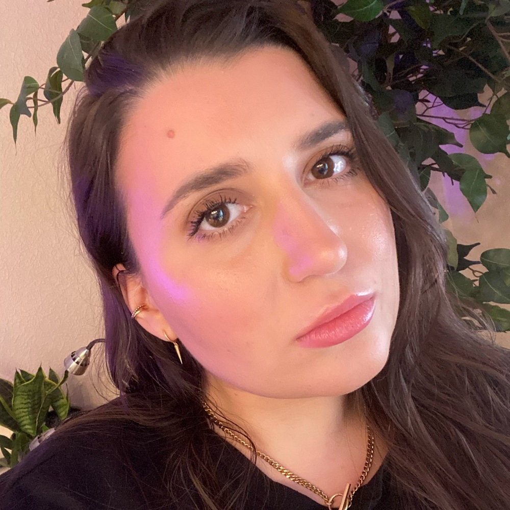 Meet your Posher, Angelica